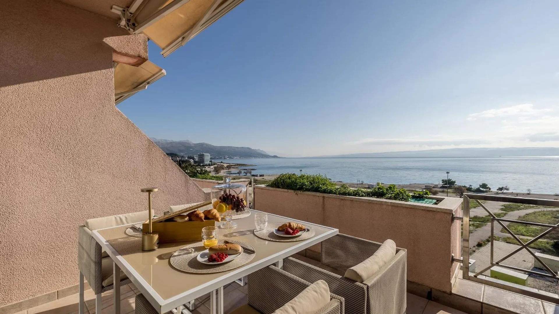Luxury Apartment Zen Split