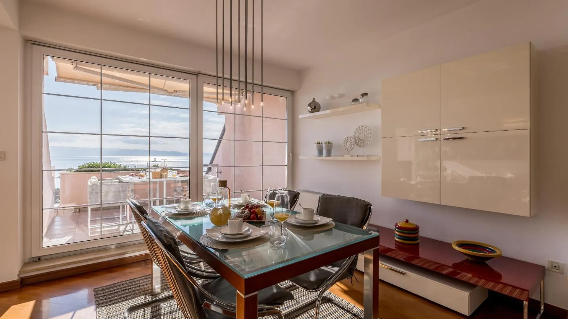 Luxury Apartment Zen Split
